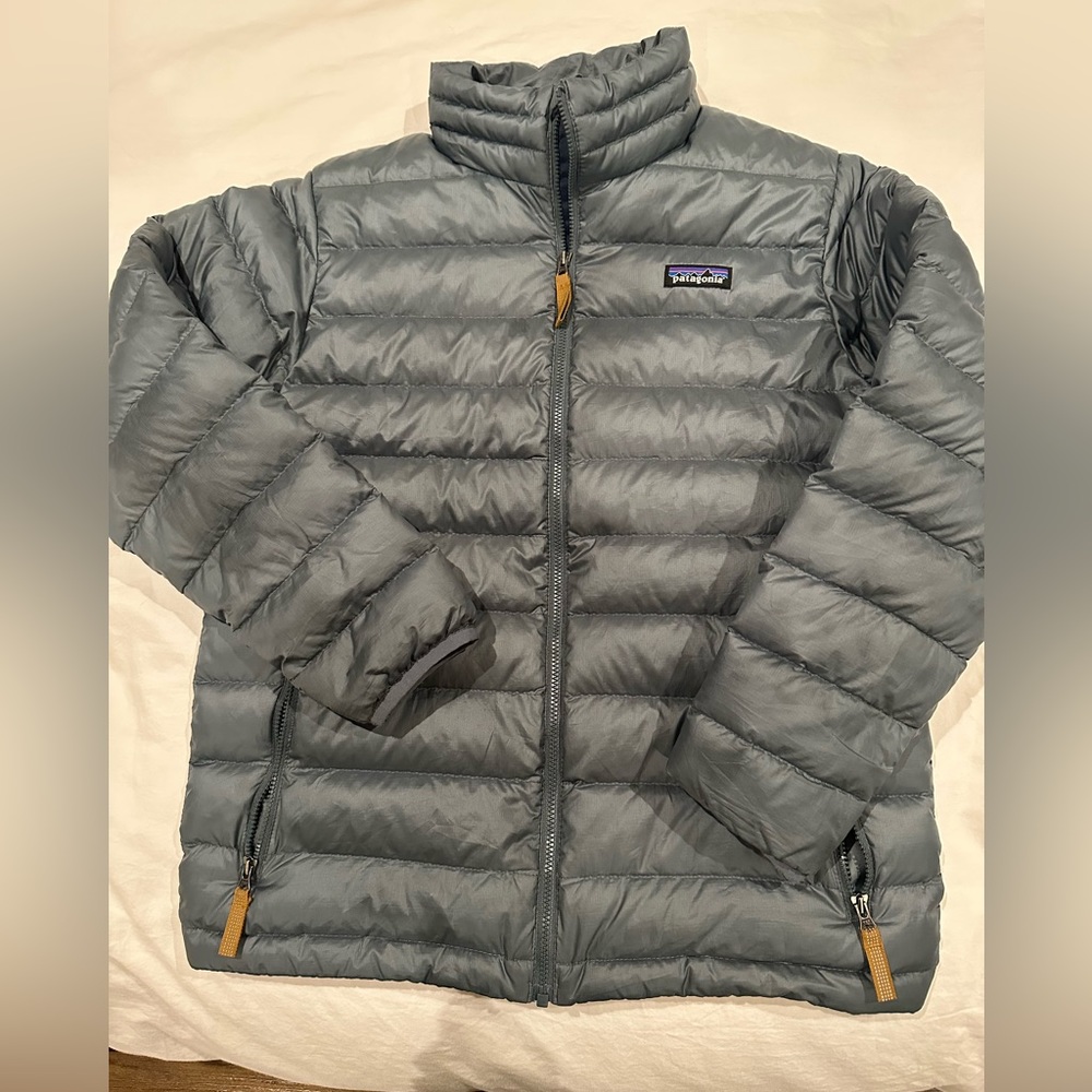 Patagonia Boys L (12) Down Sweater